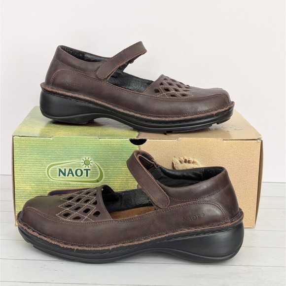 NAOT Shoes Bramble Brown Leather Mary Jane Cutout Flats Womens Size 38 EU 7.5 US - Picture 9 of 16